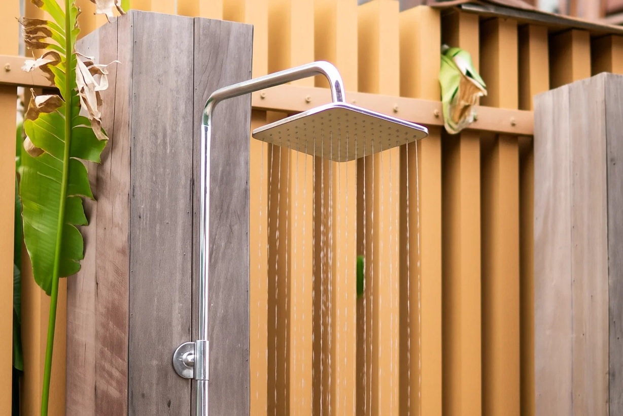 Low-flow showerhead technology